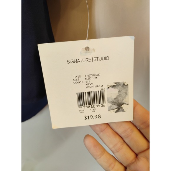 NWT Signature Studio Womens MEDIUM Navy Blue Dress Blouse Shirt Sheer Back - Picture 3 of 10